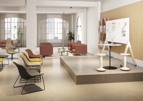 40427_Interstuhl_Location_2_Setting_2_40427_Interstuhl_Location_2_Setting_2_Cam_02