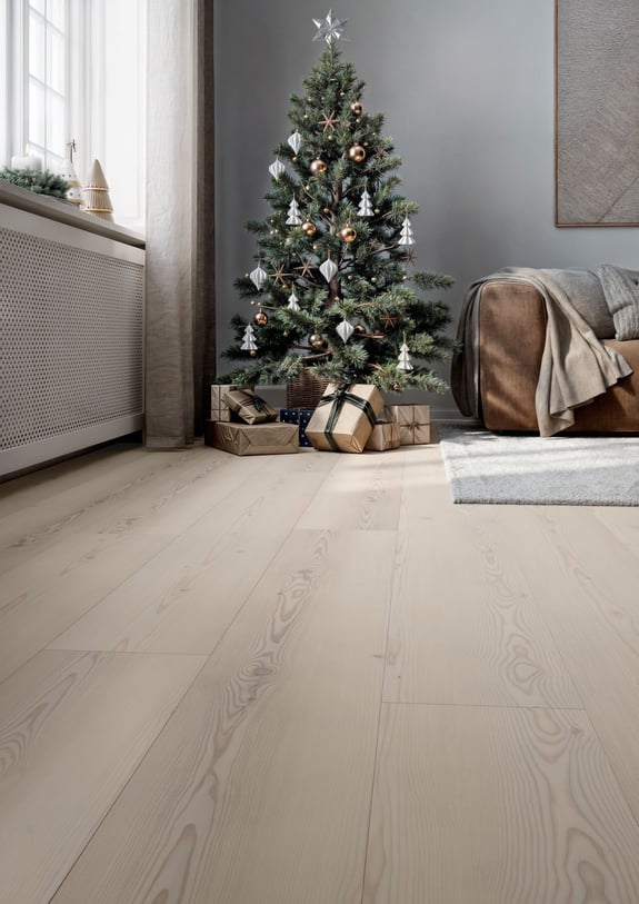 14331_Garant_Livingroom_GMG256200_Angle_01_Christmas2024